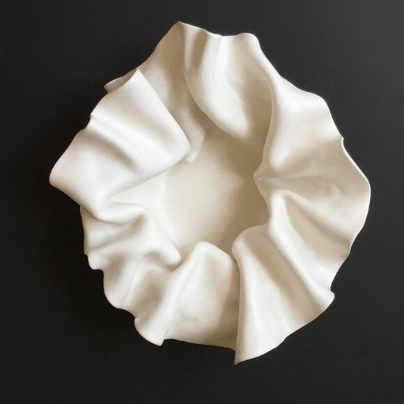 Alicja Ceramics White Bonnet Ruffled Organic Asymmetrical Handkerchief Bowl - Picture 5 of 16